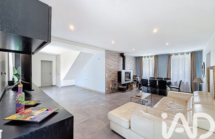 Vente Maison/villa 6 pièces — photo 2