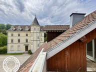 T5 atypique de 105 m2 au 2 ème étage avec Terrasse et vue sur le Château Charmille — photo 2