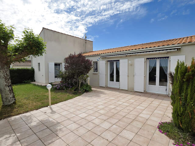 Maison proche plage à vendre   5 chambres, garage, terrasse   idéale résidence secondaire ou familiale — photo du bien
