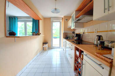 Appartement 3 pièces 902 €