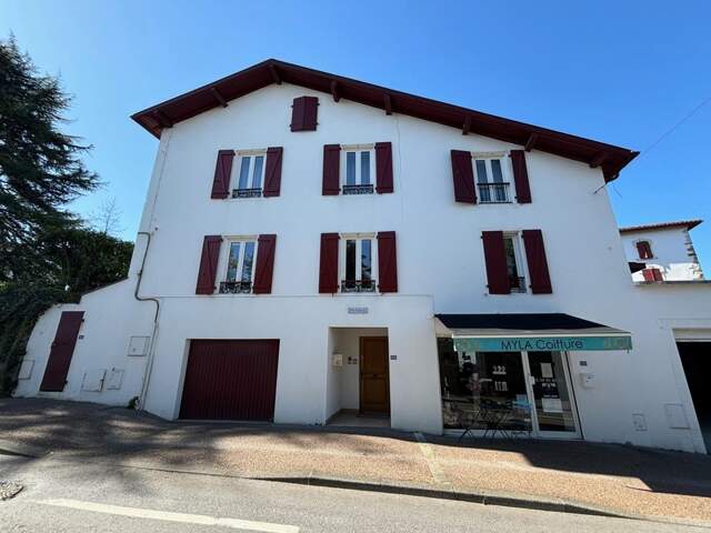 L'immeuble Parabisua à Ustaritz — photo du bien