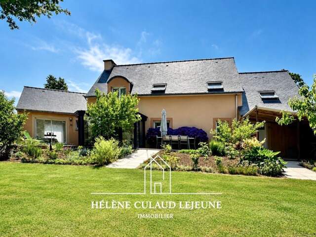 MAISON FAMILIALE AVEC VUE DÉGAGÉE SUR LA NATURE - 184 m² - VANNES — photo du bien