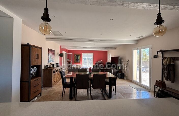 Maison à FONTVIEILLE de plain pied 4 chambres — photo 4