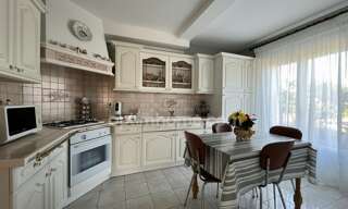 Maison 7 Pièces 142 m² à vendre à Meyzieu (69330)