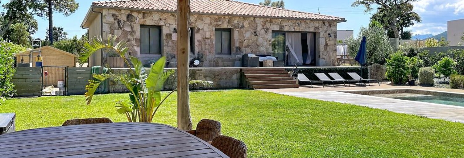 Maison 4 Pièces 137 m² à vendre à Lecci (20137)