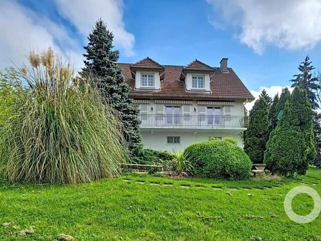 Maison familiale À Vendre — photo du bien