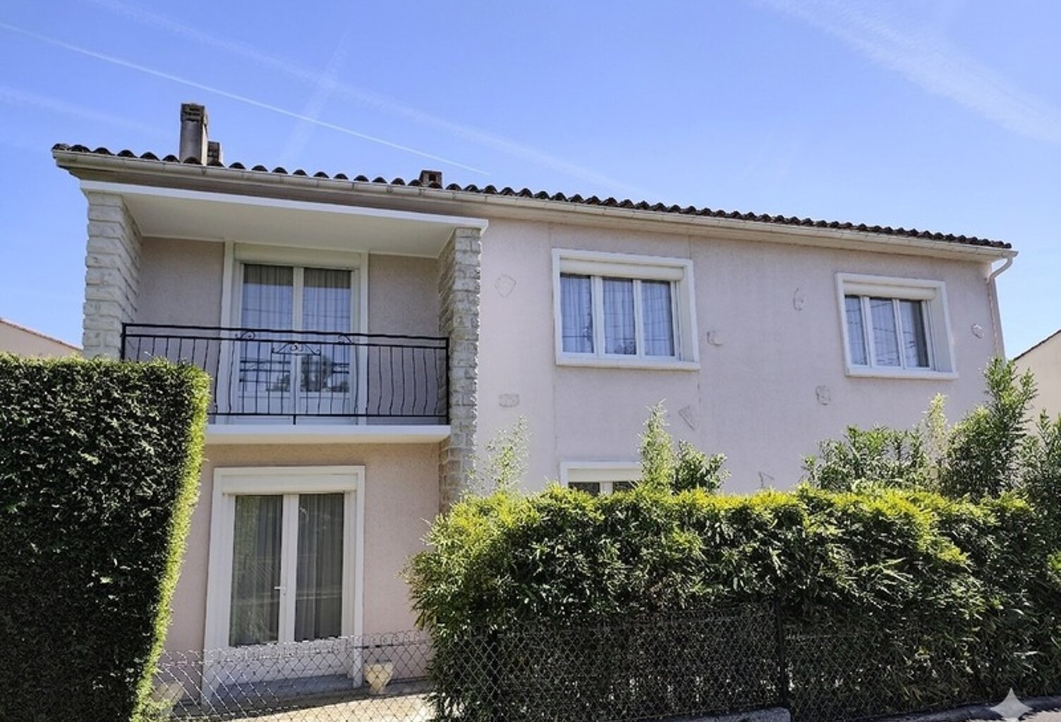 Maison à vendre 6 pièces L'ISLE D'ESPAGNAC (16) — photo 1