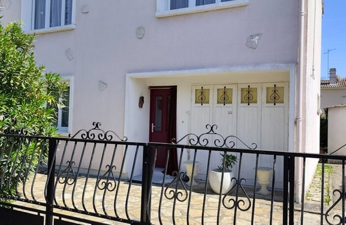 Maison à vendre 6 pièces L'ISLE D'ESPAGNAC (16) — photo 2