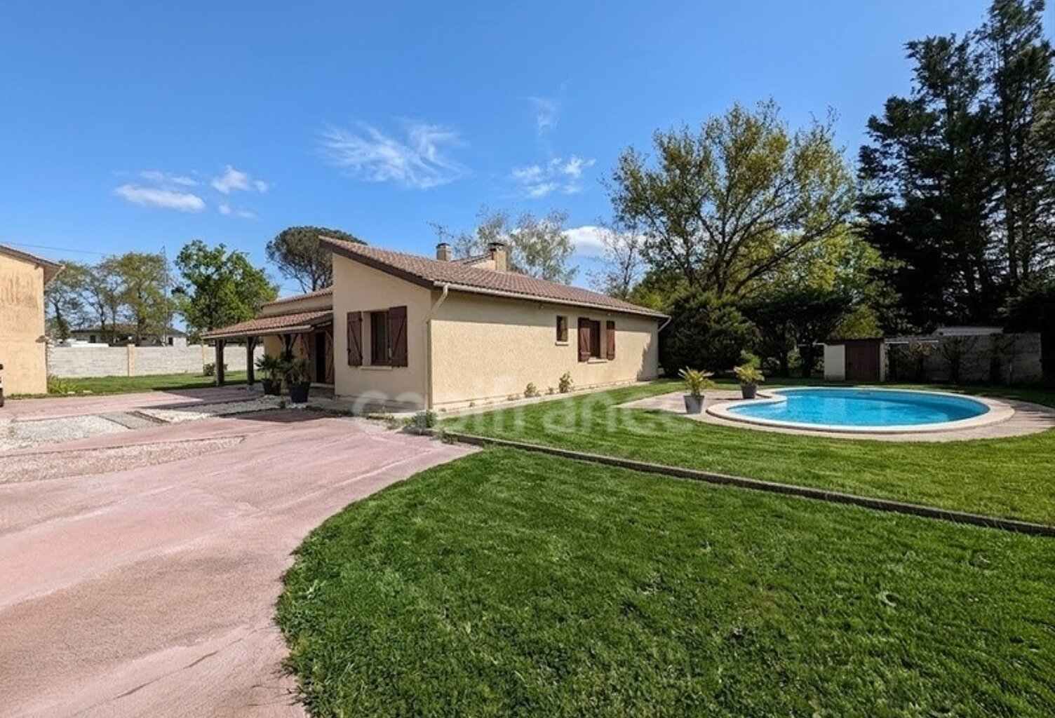 Maison à vendre 4 pièces AMBARES ET LAGRAVE (33) — photo 1