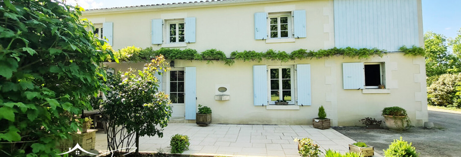 Maison 7 Pièces 189 m² à vendre à Magné (79460)