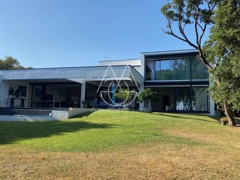 Exceptionnel à proximité de Royan. Villa avec une vue panoramique sur mer — photo 1