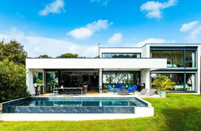 Exceptionnel à proximité de Royan. Villa avec une vue panoramique sur mer — photo 5