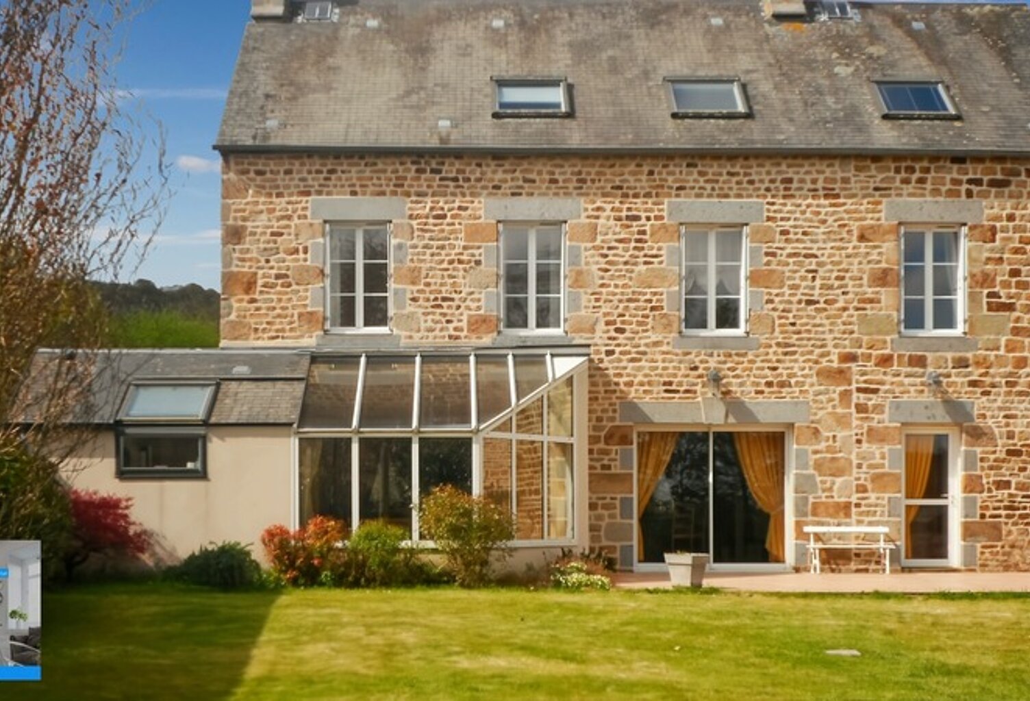Belle demeure avec agréable terrain et vue sur la campagne — photo 1