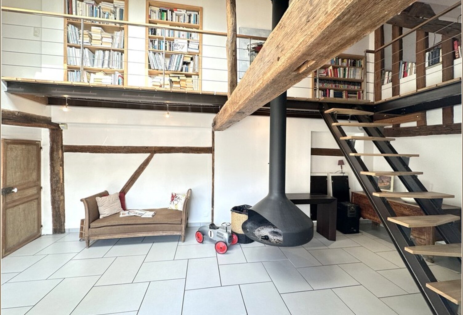 Immeuble à vendre COURVILLE SUR EURE (28) habitation+local commercial loué — photo 1