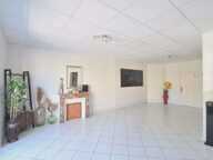 LOCAL PROFESSIONNEL ET APPARTEMENT INDEPENDANT : DONNEZ VIE A VOS PROJETS - REVIGNY SUR ORNAIN — photo 2