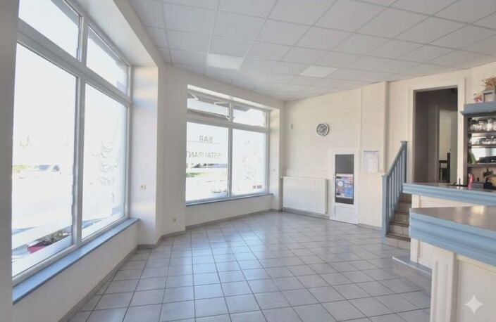 LOCAL PROFESSIONNEL ET APPARTEMENT INDEPENDANT : DONNEZ VIE A VOS PROJETS - REVIGNY SUR ORNAIN — photo 3