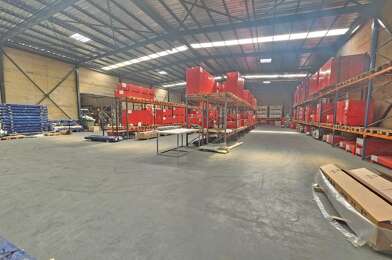 Local industriel  3200000 €