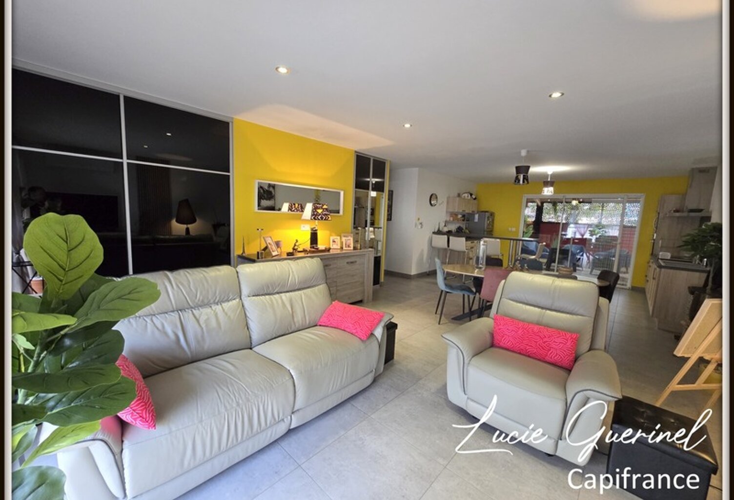 Maison contemporaine à vendre à Châteaubriant (44110) avec 3 chambres, garage et terrasse couverte — photo 1