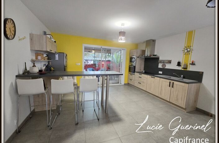 Maison contemporaine à vendre à Châteaubriant (44110) avec 3 chambres, garage et terrasse couverte — photo 3