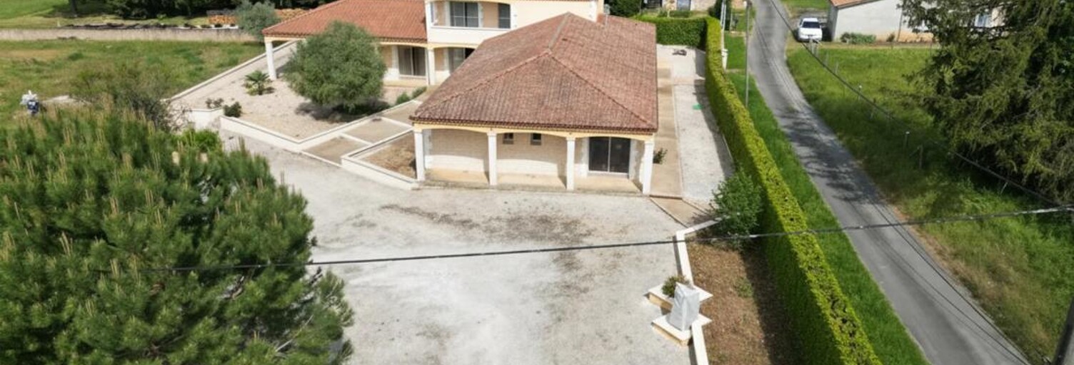 Maison 9 Pièces 310 m² à vendre à Saint-Pierre-de-Côle (24800)