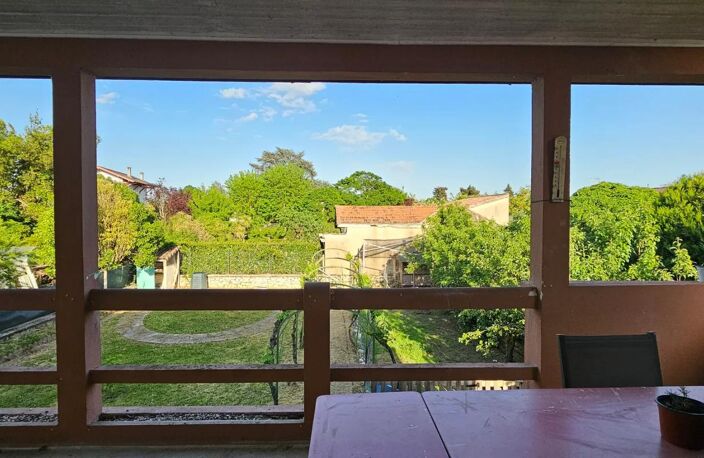 Maison rénovée 4 pièces de 191 m², louée — photo 2