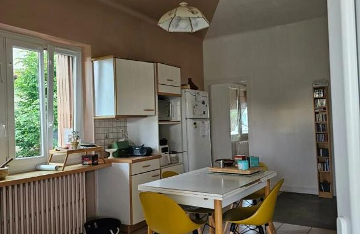Maison rénovée 4 pièces de 191 m², louée — photo 4