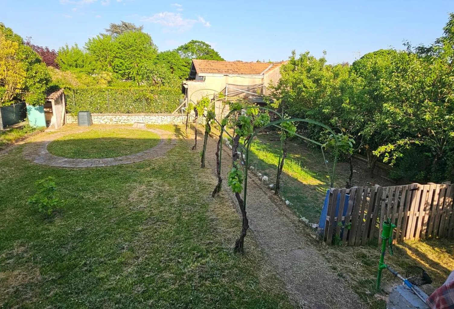 Maison rénovée 4 pièces de 191 m², louée — photo 1