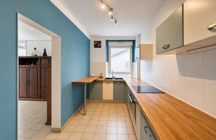 Grande maison 10 pièces à Angers avec potentiel locatif — photo 2