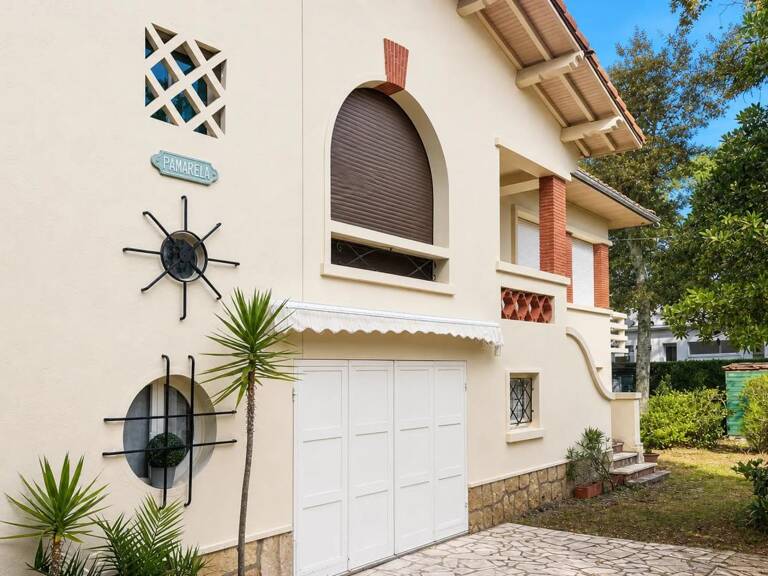 Appart de 2 pièces de 30 m² à Arcachon, parking, jardin, terrain — photo 1