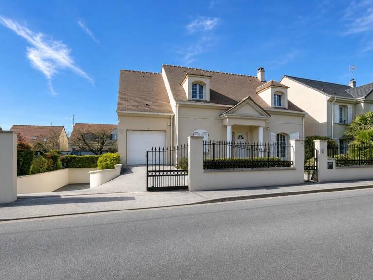 Grande maison 5 chambres à Beauchamp — photo 1