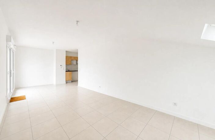 Appartement T4 lumineux avec balcon à Bassens — photo 3