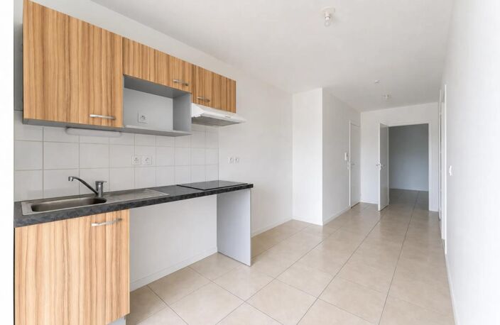 Appartement T4 lumineux avec balcon à Bassens — photo 4