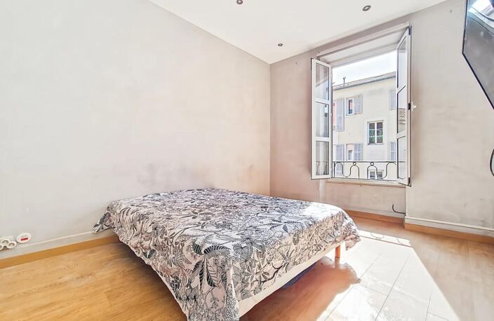 Appartement T2 lumineux avec potentiel à Nice — photo 5