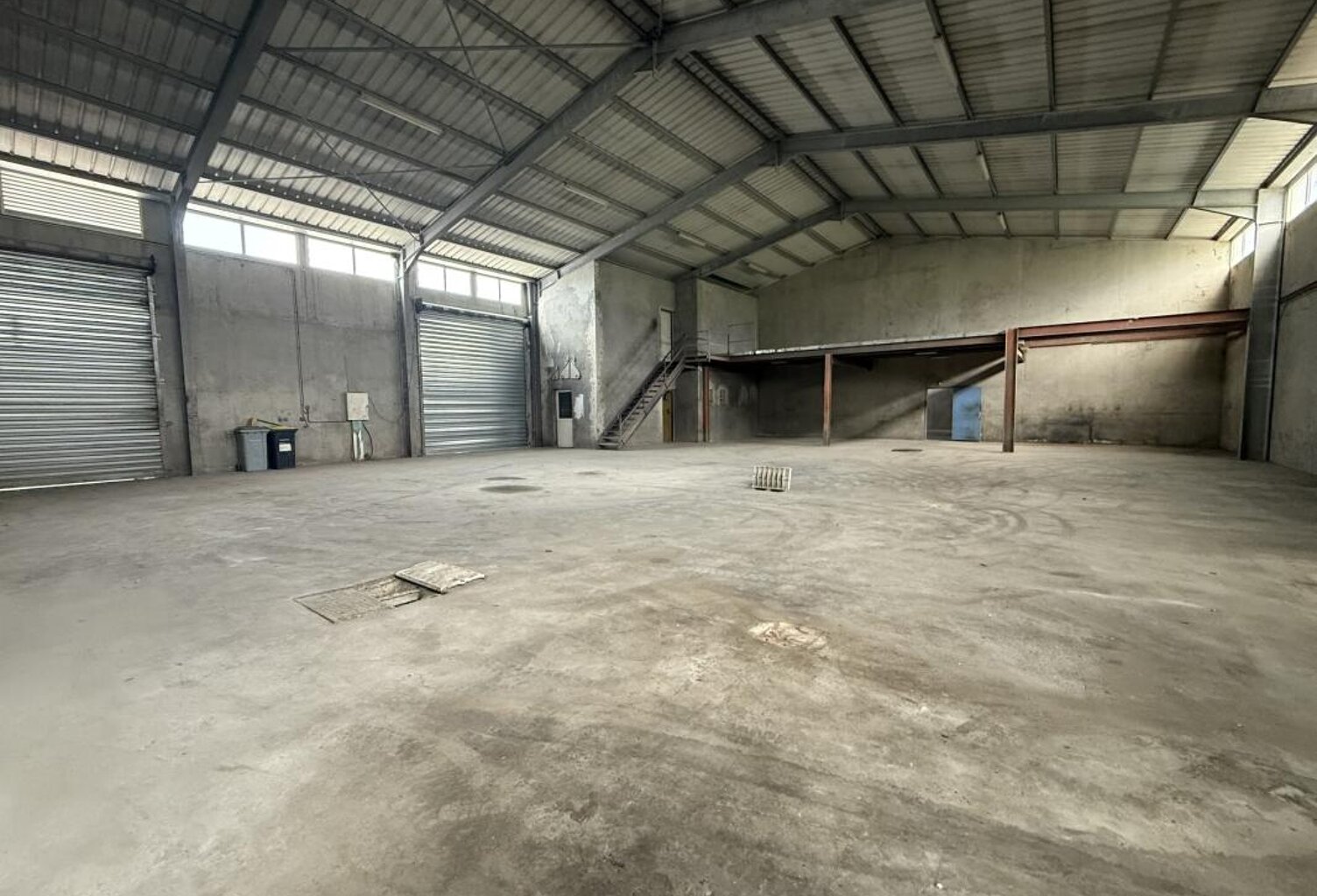 Entrepôt d’activité 792 m² – Saint-Benoît — photo 1