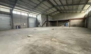 Local industriel  792 m² à louer à Saint-Benoît (97470)