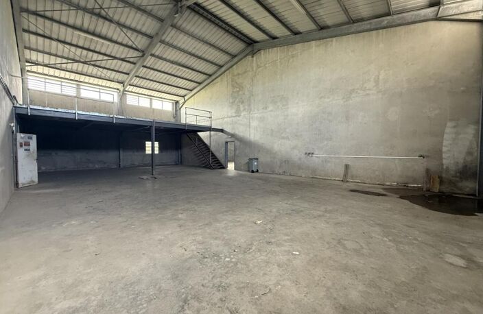RARE ! Entrepôt de 1404 m² à Saint Benoit — photo 5