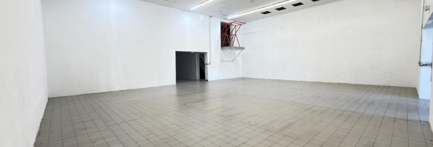 Local industriel  887 m² à vendre à Saint-Denis (97400)