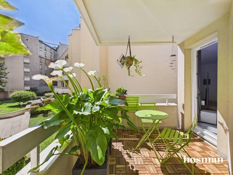 Appartement 3 pièces avec balcon et parking - Rue du Gouverneur Général Éboué, Issy-les-Moulineaux — photo 1