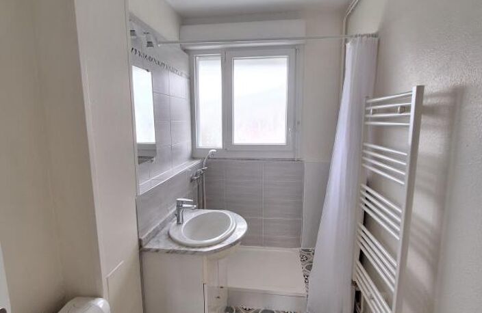 Appartement T2 39m² Burck à MERIGNAC limite PESSAC — photo 4