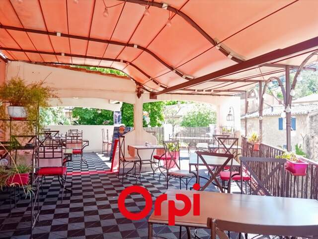 RESTAURANT AVEC TERRASSE À BELGENTIER - AU BORD DU GAPEAU - (83) — photo du bien