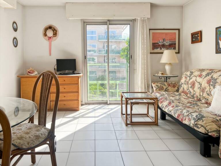 Opportunité à saisir à Port Fréjus – Appartement avec garage et terrasse — photo 1