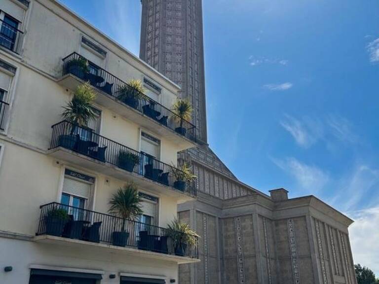 Au pied de la plage et de l'église Saint Joseph, T4 de 105m2 parking collectif + balcon expo sud et ascenseur vitré   — photo 1