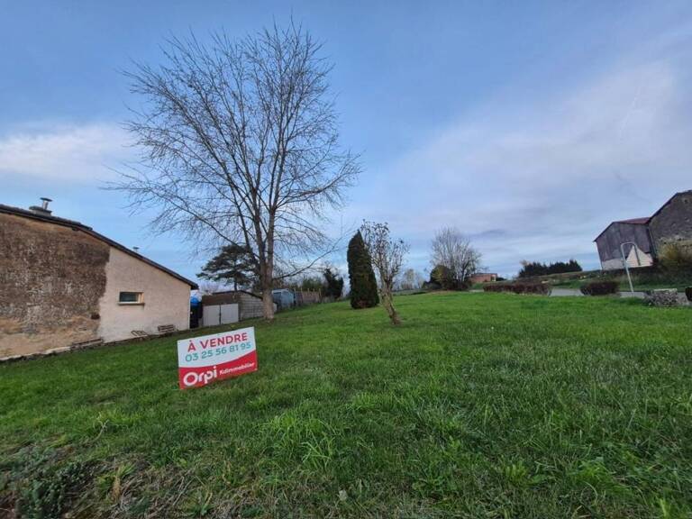 Terrain À Vendre — photo 1