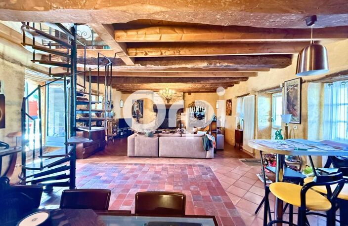Coup de cœur dans un village de GUÉRANDE ! Cette grande maison qui a plusieurs siècles est aujourd’hui un havre de paix avec son petit patio! — photo 3