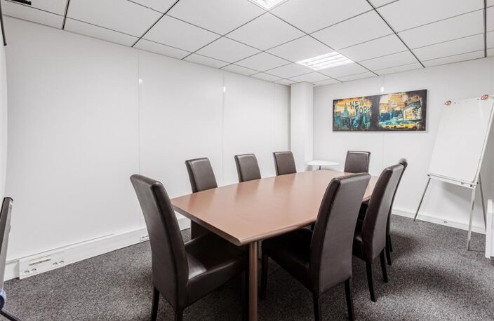 TOULOUSE VAUQUELIN BUREAUX A VENDRE DE 255 M2 AVEC 5 PARKINGS — photo 2