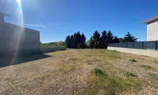 Terrain  692 m² à vendre à Crémieu (38460)