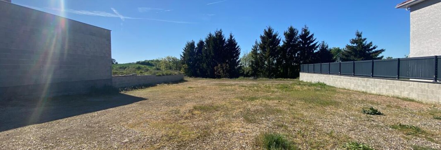 Terrain  692 m² à vendre à Crémieu (38460)