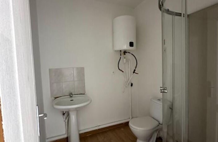 IMMEUBLE DE RAPPORT de 99 m2 et 45m2 de local commercial - Wazemmes — photo 4