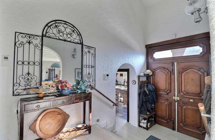 Maison d'architecte 8P 252 m² VALGELON-LA ROCHETTE (73110) — photo 4