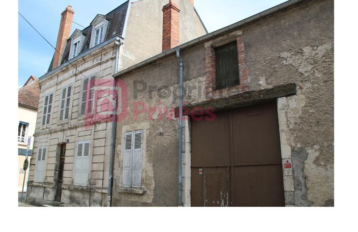Immeuble plein centre Cosne Cours Sur Loire 550 m2 — photo 2